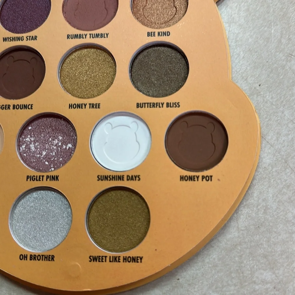 Disney Winnie The Pooh Eyeshadow Palette 12 Pan Unused